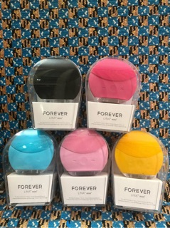 Máy rửa mặt Forever Lina Mini