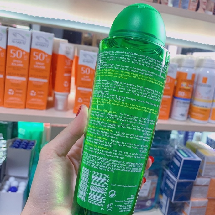 Dầu gội làm dịu da đầu dị ứng Bioder.ma Node Fluide Non Detergent 400ml