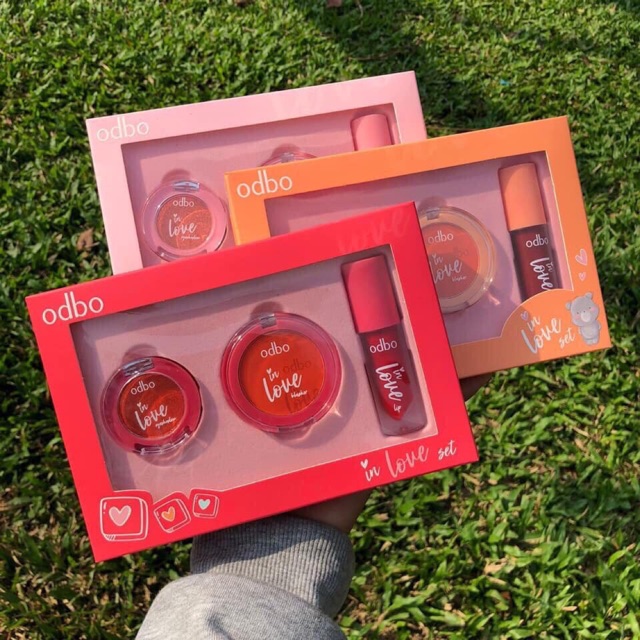 Set trang điểm mắt + má + son Odbo In Love Od1038