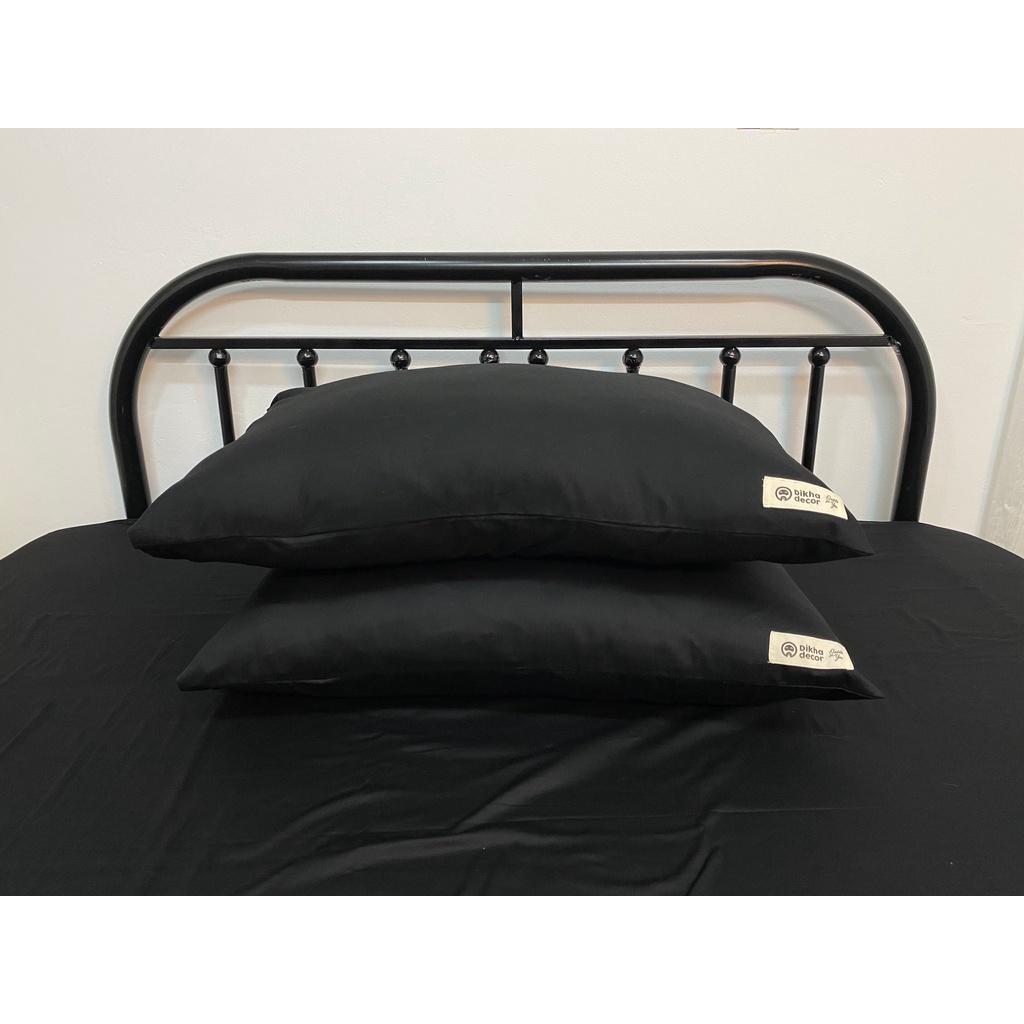 01 Vỏ Gối Nằm Dikha Decor Cotton Satin Hàn Quốc Màu Đen