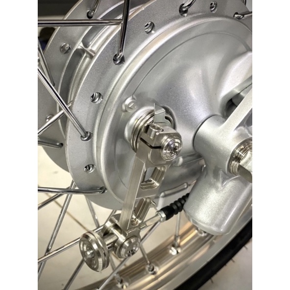 LÒ XO CÀNG THẮNG TRƯỚC INOX 304 CHO DREAM WAVE