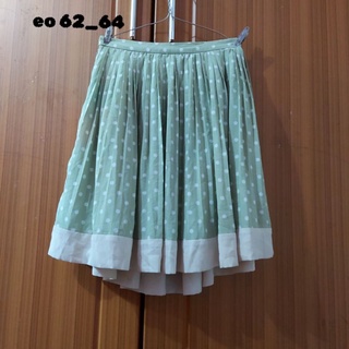 Thanh Lí Tủ Đồ: chân váy xếp ly