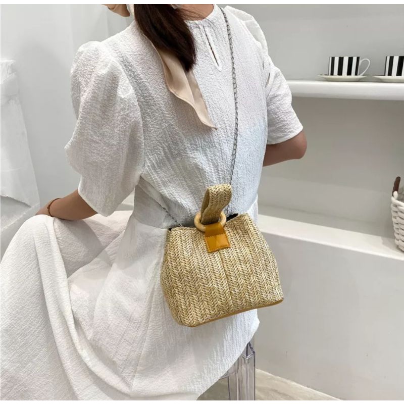 Túi cói phối đi biển  độc đáo style Hàn Quốc