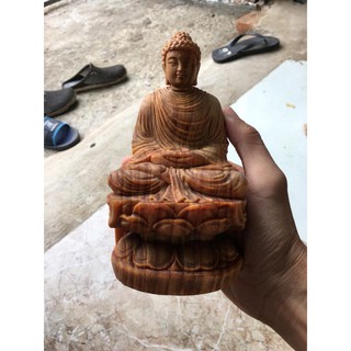 Tượng phật ông gỗ huyết long