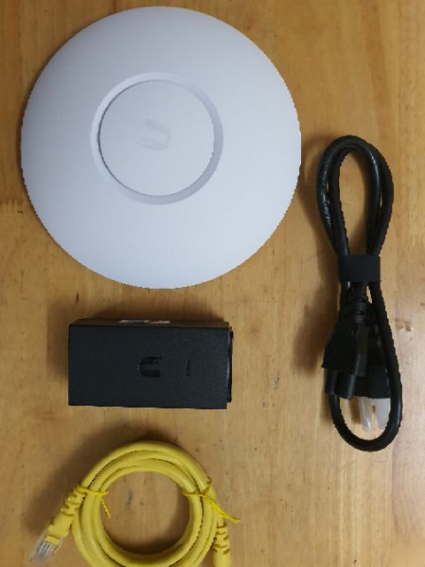 Phát wifi Unifi Ac Lite đẹp 97% có box | BigBuy360 - bigbuy360.vn