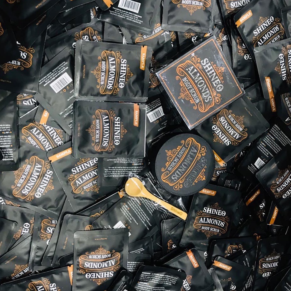 Tẩy tế bào chết body Vỏ Hạnh Nhân ngăn ngừa viêm nang lông SHINEO 300gr | BigBuy360 - bigbuy360.vn