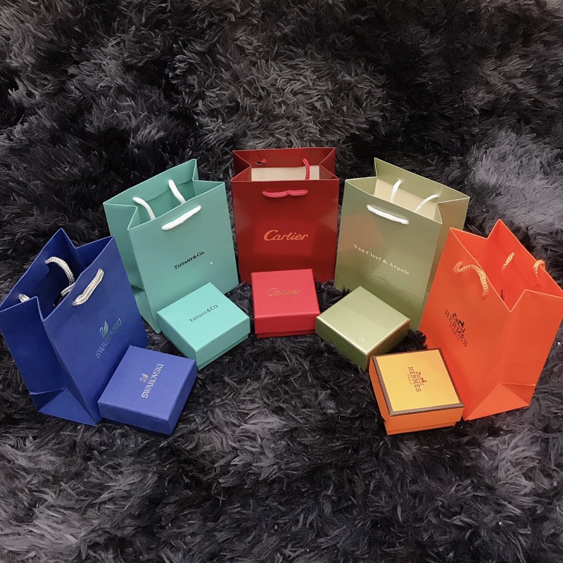 Hộp Quà Đựng Đồ Trang Sức/ Set Hộp Giấy Hãng Đựng Bông Tai Dây Chuyền Nhẫn Lắc Tay Cài Áo