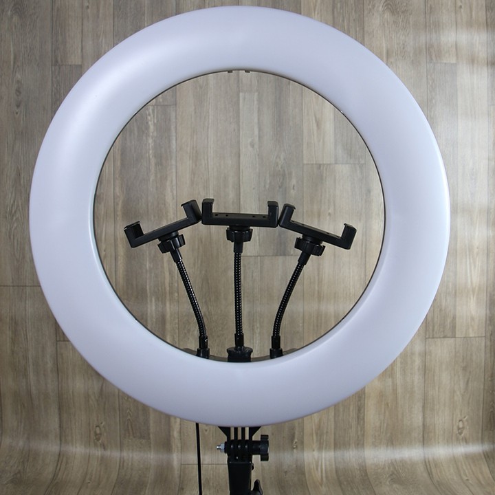 Đèn led ring size 45cm 3 chế độ đèn tích hợp 3 kẹp điện thoại