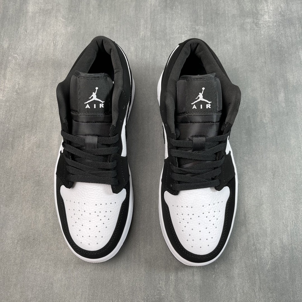 Giày Sneakers Jordan 1 Cổ Thấp Phối Màu Đen Trắng Trẻ Trung Năng Động 553558 001 35.5-47.5