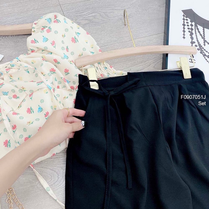 Set áo croptop hoa cột dây tay bo chun kiểu kèm quần TT0907