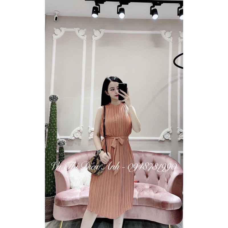 Thanh lý đầm xếp ly- đẹp- sang