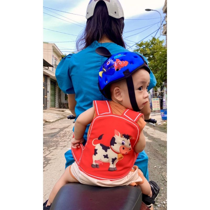 Đai đi xe máy cho bé - Đai địu ngồi xe máy an toàn cho bé - Đai bé đi xe máy kiểu ba lô có thể ngồi trước và ngồi sau