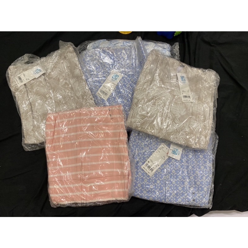 Áo khoác nữ UNIQLO -UV cut hàng Auth