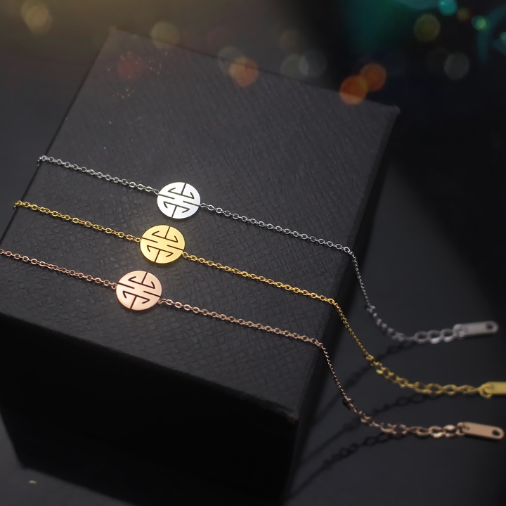 Lắc tay nữ titan chữ phúc nhỏ nhí siêu đẹp, bền màu, đem lại may mắn cho người đeo