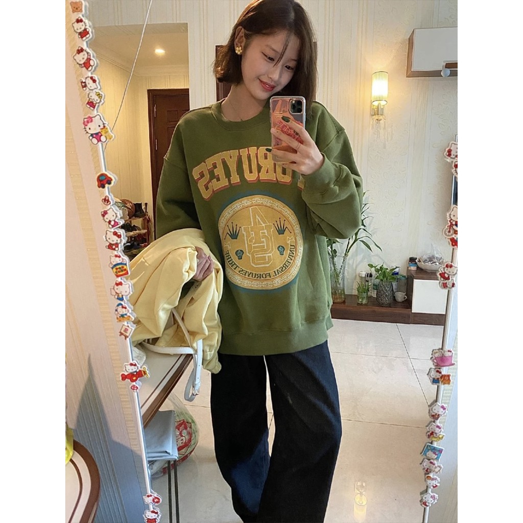 Áo sweatshirt cổ lọ dày dặn màu xanh lá đậm | BigBuy360 - bigbuy360.vn