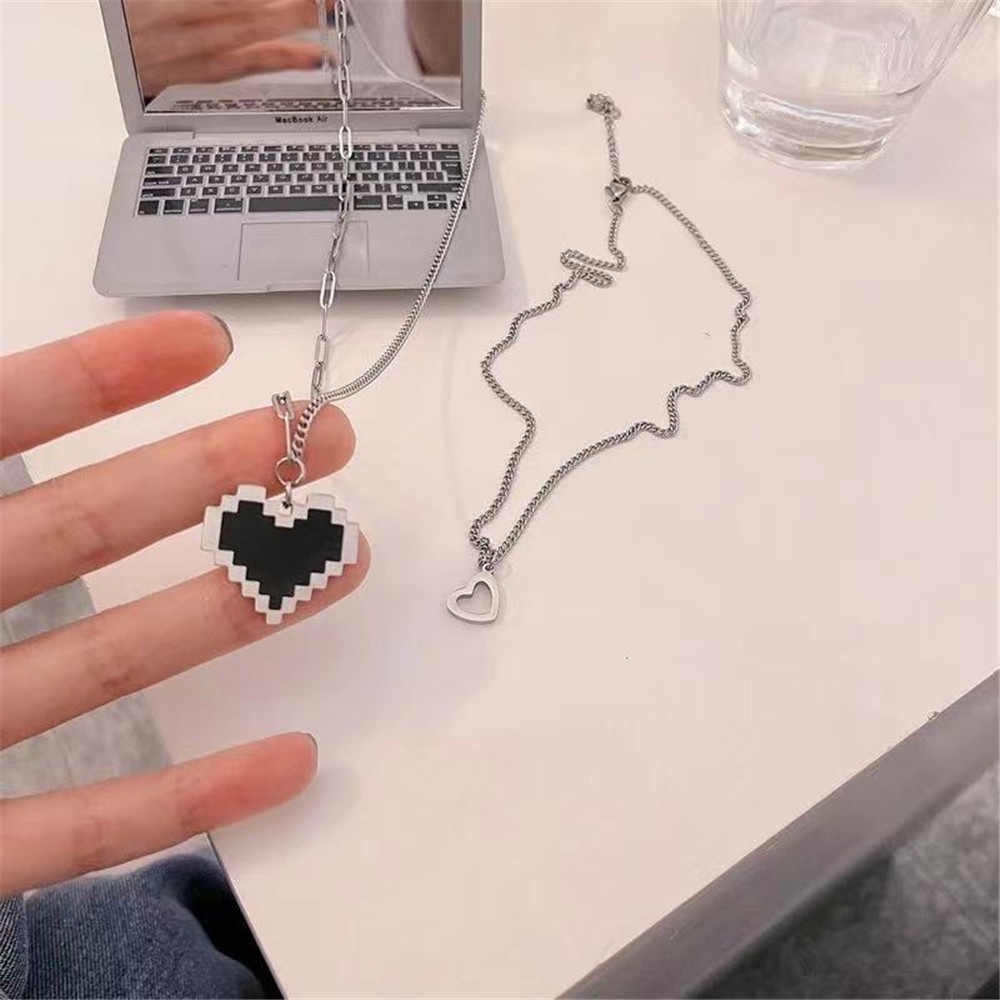 Set 2 vòng cổ mặt hình trái tim màu đen phong cách hiphop thời trang cho nam nữ Yanqueens Trang sứ Quà tặng