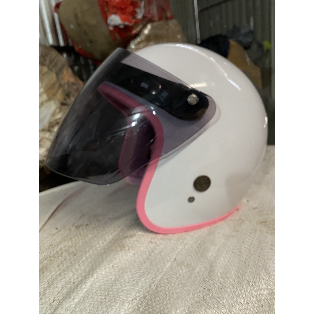 Kiếng Flat thẳng rời Gắn Mũ Bảo Hiểm 3/4 - Che Full Mặt B