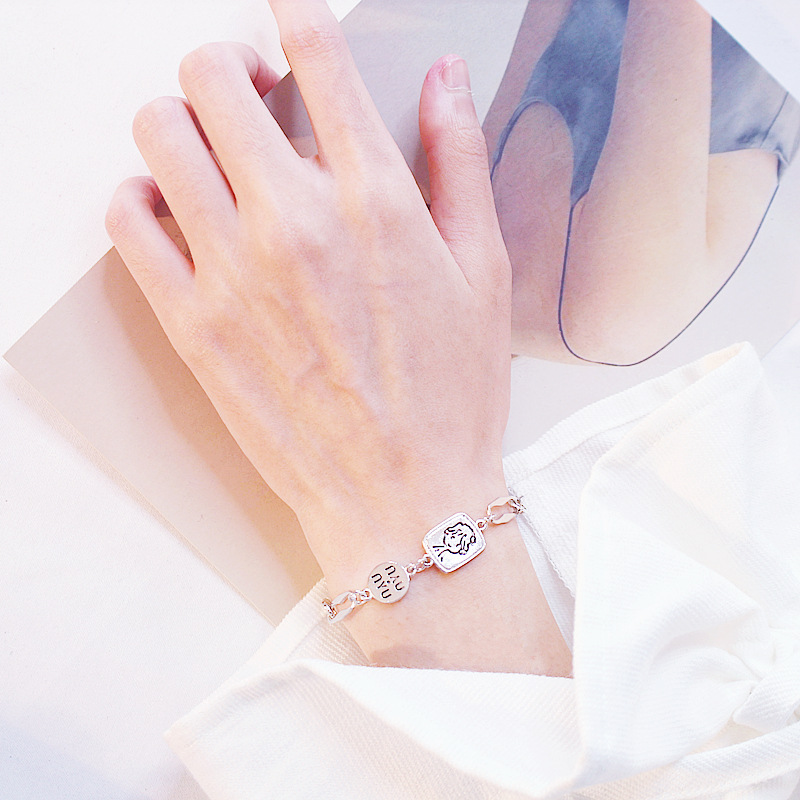 [Mã FAMAYFA giảm 10K đơn 50K] Vòng tay kim loại phối mặt hình hoàng tử bé phong cách retro xinh xắn | BigBuy360 - bigbuy360.vn