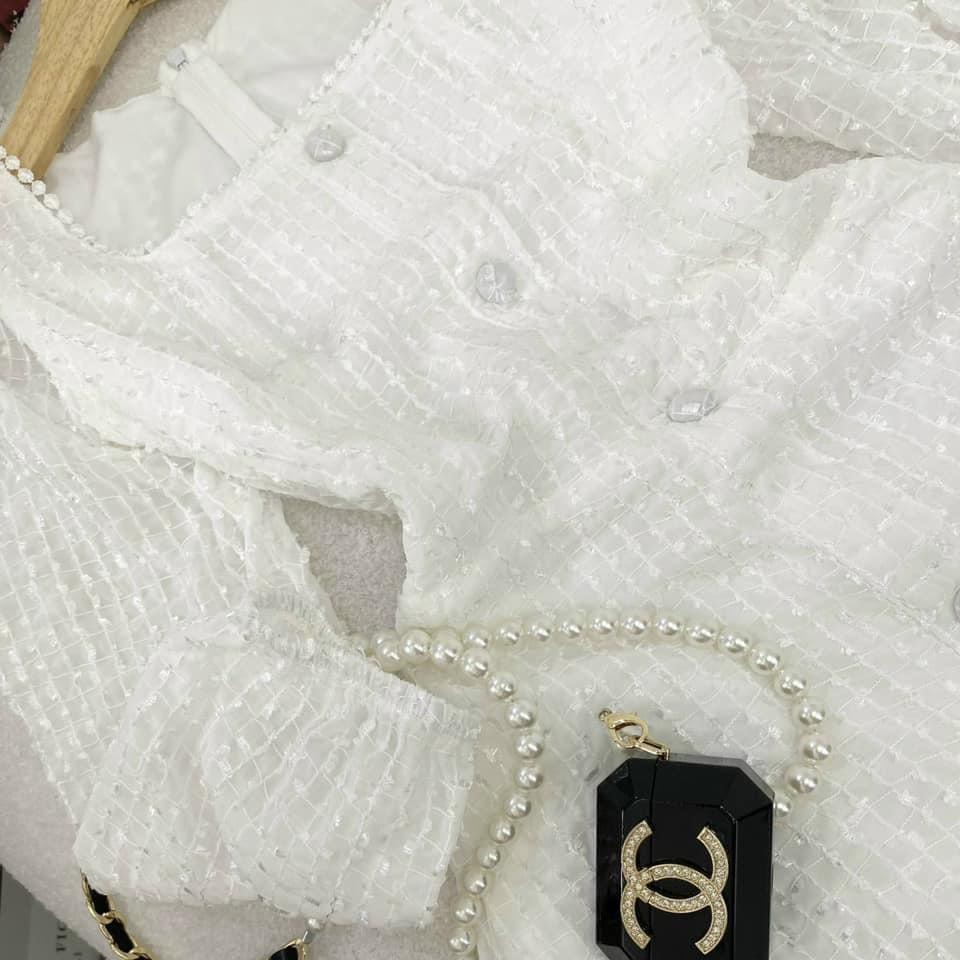 Váy Midi Trắng Cổ Vuông Tay Phồng Dáng Dài Lona Store | BigBuy360 - bigbuy360.vn