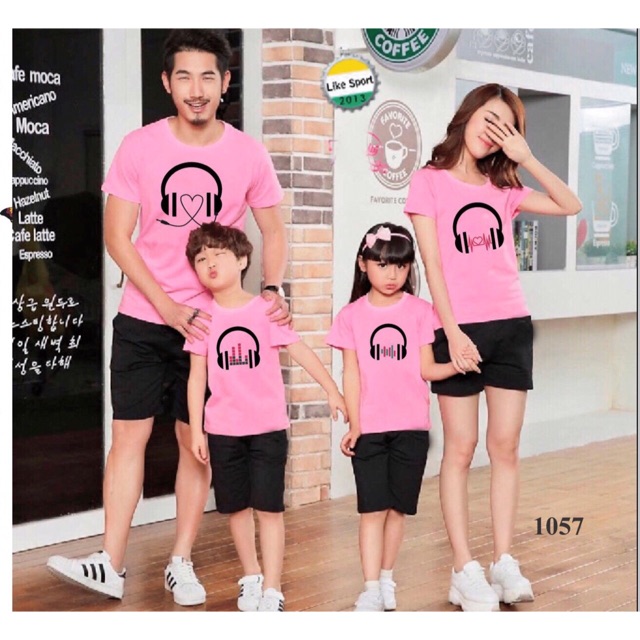 Áo đôi áo gia đình cổ trong siêu dễ thương