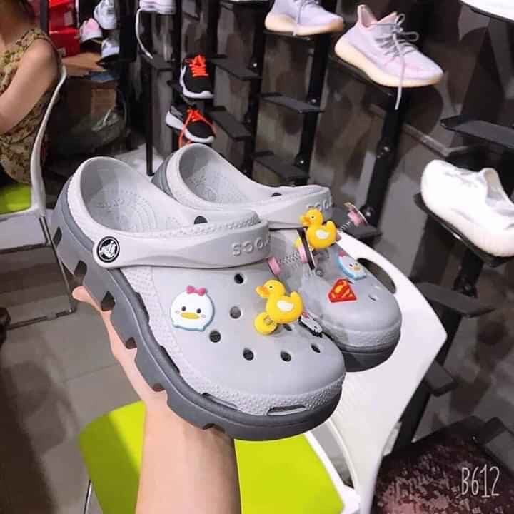 Combo Dép sục cá sâu tặng kèm 10 sticker và 1 thú nhún kèm hộp ( full box) | BigBuy360 - bigbuy360.vn