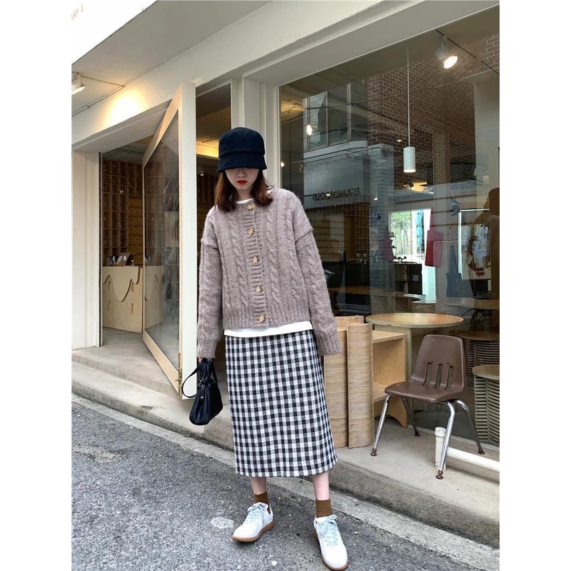 Chân váy dài qua gối lưng thun bằng len dày dặn họa tiết sọc caro phong cách Hàn Quốc cổ điển
