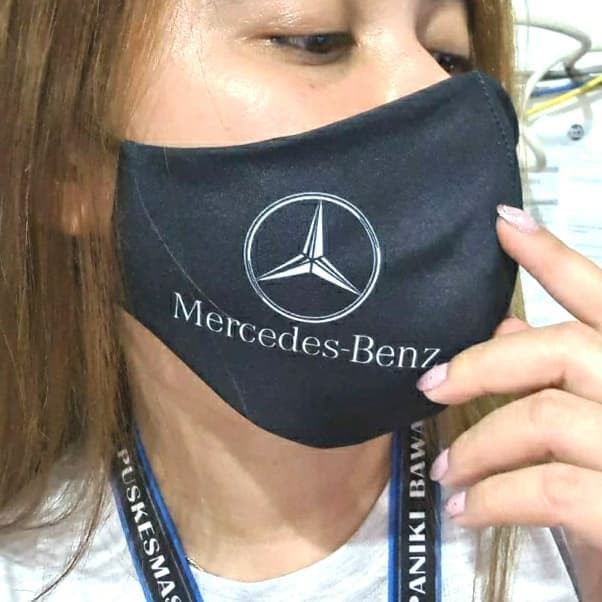 Mặt nạ xe hơi Mercedes benz màu đen in hình cá tính | BigBuy360 - bigbuy360.vn