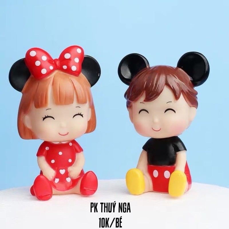 5 em bé gái nơ chấm bi,em bé trai áo đen quần đỏ