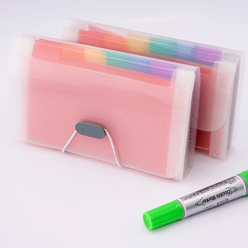 Bìa đựng tài liệu bằng nhựa có chia ngăn sắp xếp gọn gàng và khóa cài tiện dụng A613