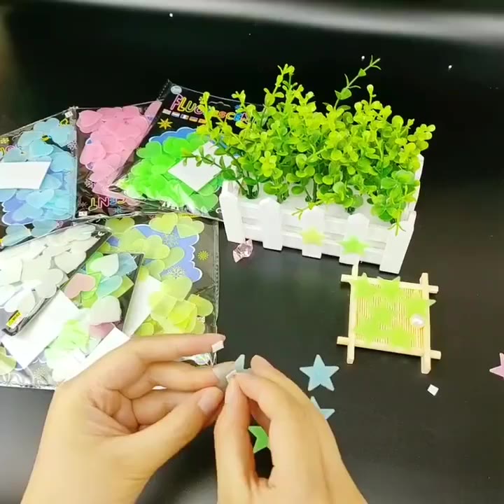 Gói 100 Sao Đủ Màu Lân Tinh Dạ Quang Dán Tường Phát Sáng trong đêm