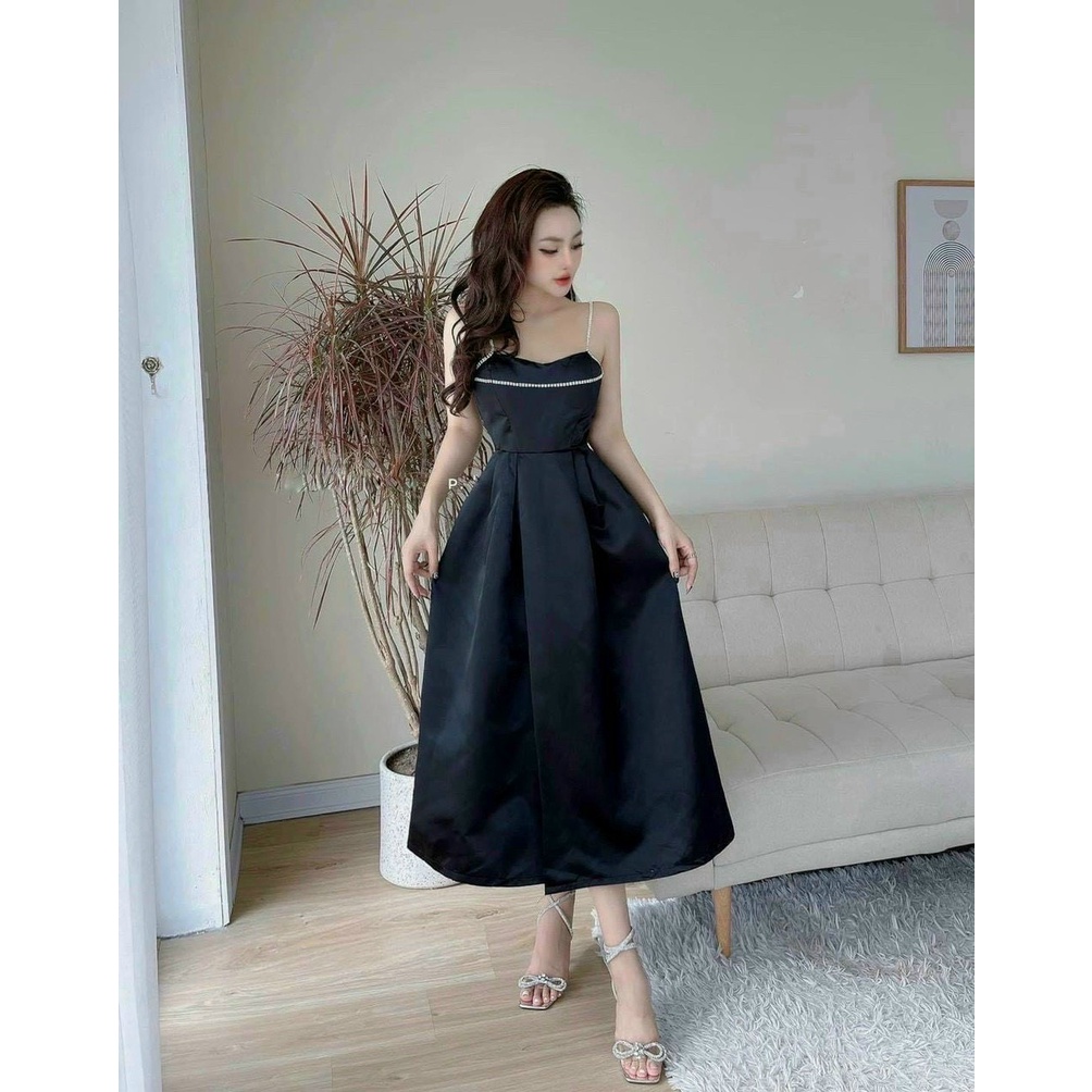 Đầm hai dây tapta xẻ tà phối dây cườm có mút