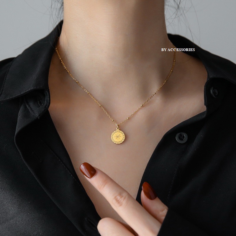 Dây chuyền titan mặt tròn tia sáng không gỉ WN200502