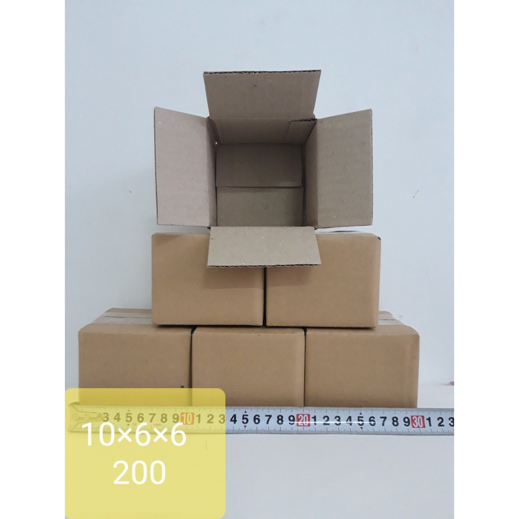 200 hộp 10x6x6 cm ( dài x rộng x cao )