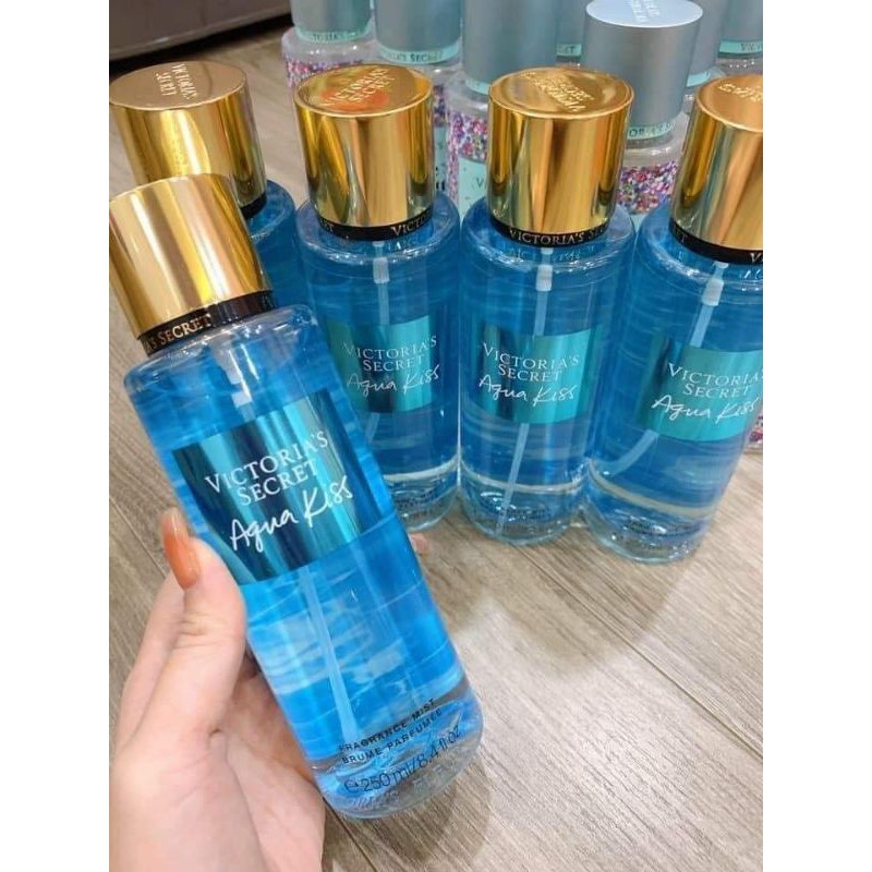 XỊT THƠM BODY VICTORIA'S SECRET AQUA KISS 250ml