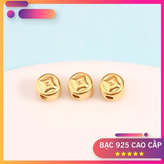 Charm bạc hình đồng tiền xỏ ngang mạ vàng