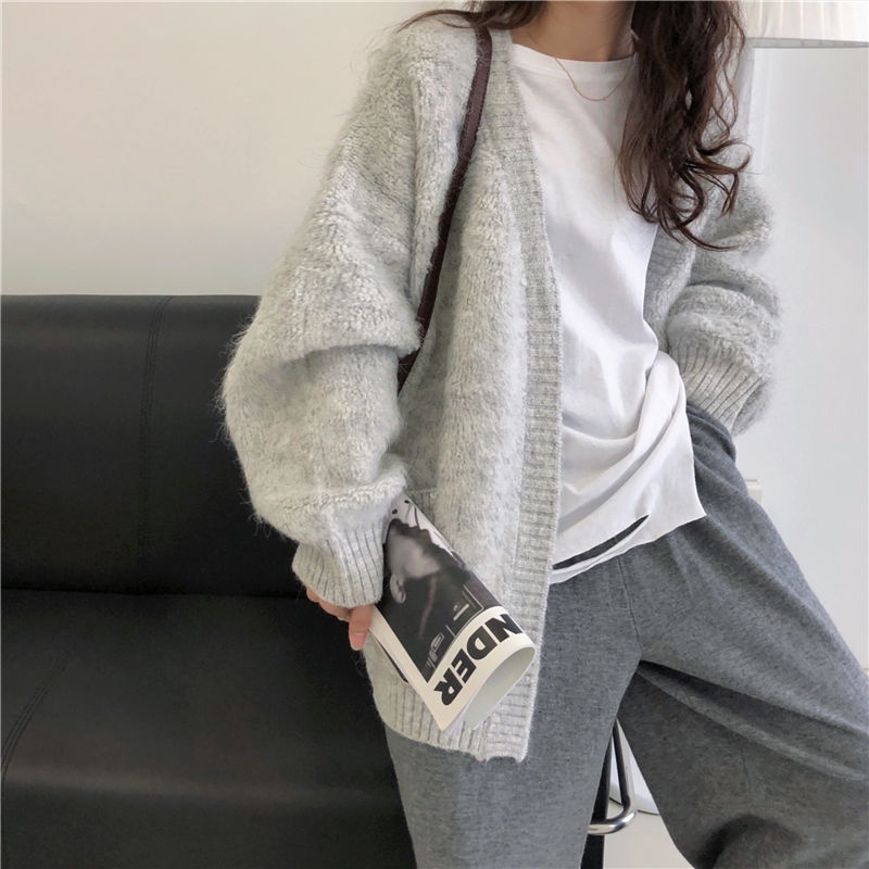 Áo Khoác Cardigan Cổ Chữ V Form Rộng Màu Xám Thiết Kế Mới Đơn Giản Thời Trang Dành Cho Nữ