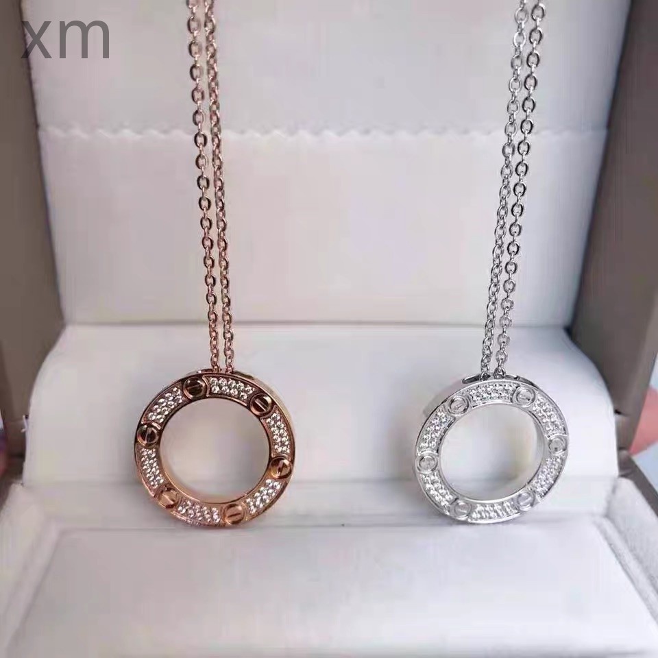 Dây Chuyền Mặt Bánh Kem Lớn Bằng Thép Titan 18k Kim Cương Không Gây Dị Ứng Làm Quà Tặng Sinh Nhật Bạn Gái