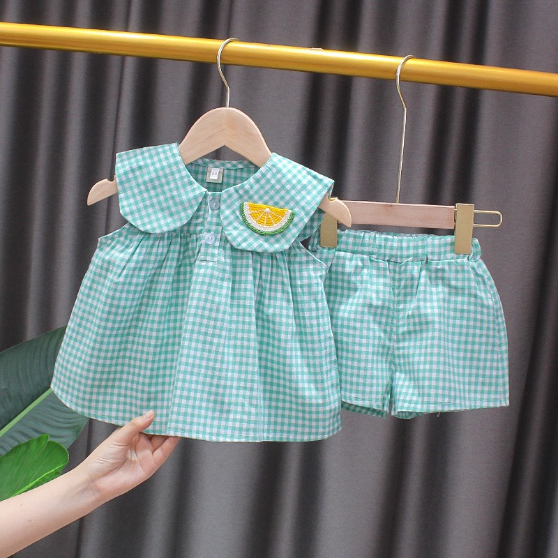Bộ quần áo cộc bé gái kẻ caro thêu hình trái cây cotton mềm mát BC01 - BÉ NHÀ THỊ