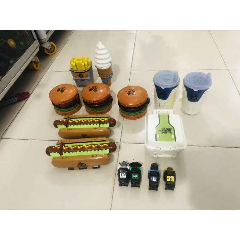 Đồ chơi siêu nhân Fourze Robo FoodRoid