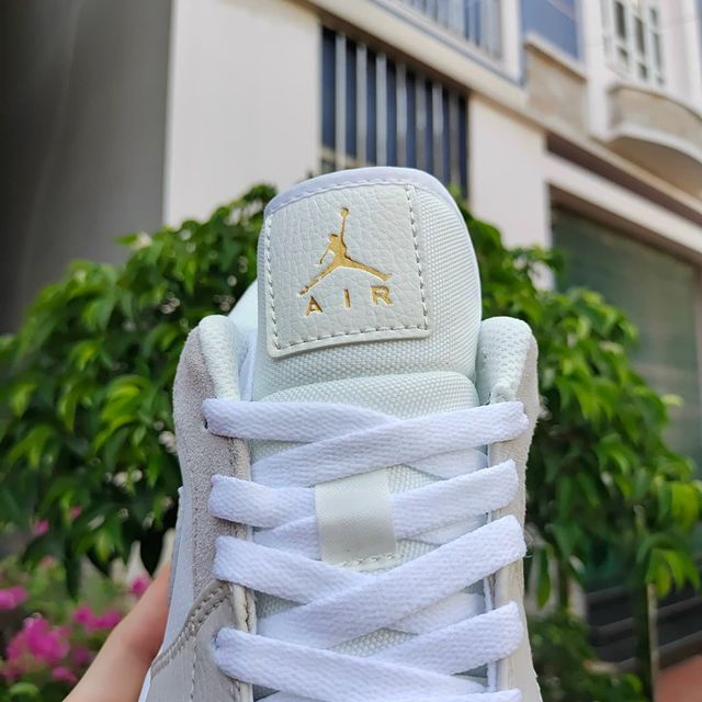 Giày 𝐉𝐨𝐫𝐝𝐚𝐧 1 low paris màu xám gót xanh nam nữ, Giày sneaker JD 1 paris cổ thấp bản đẹp 2021 | BigBuy360 - bigbuy360.vn