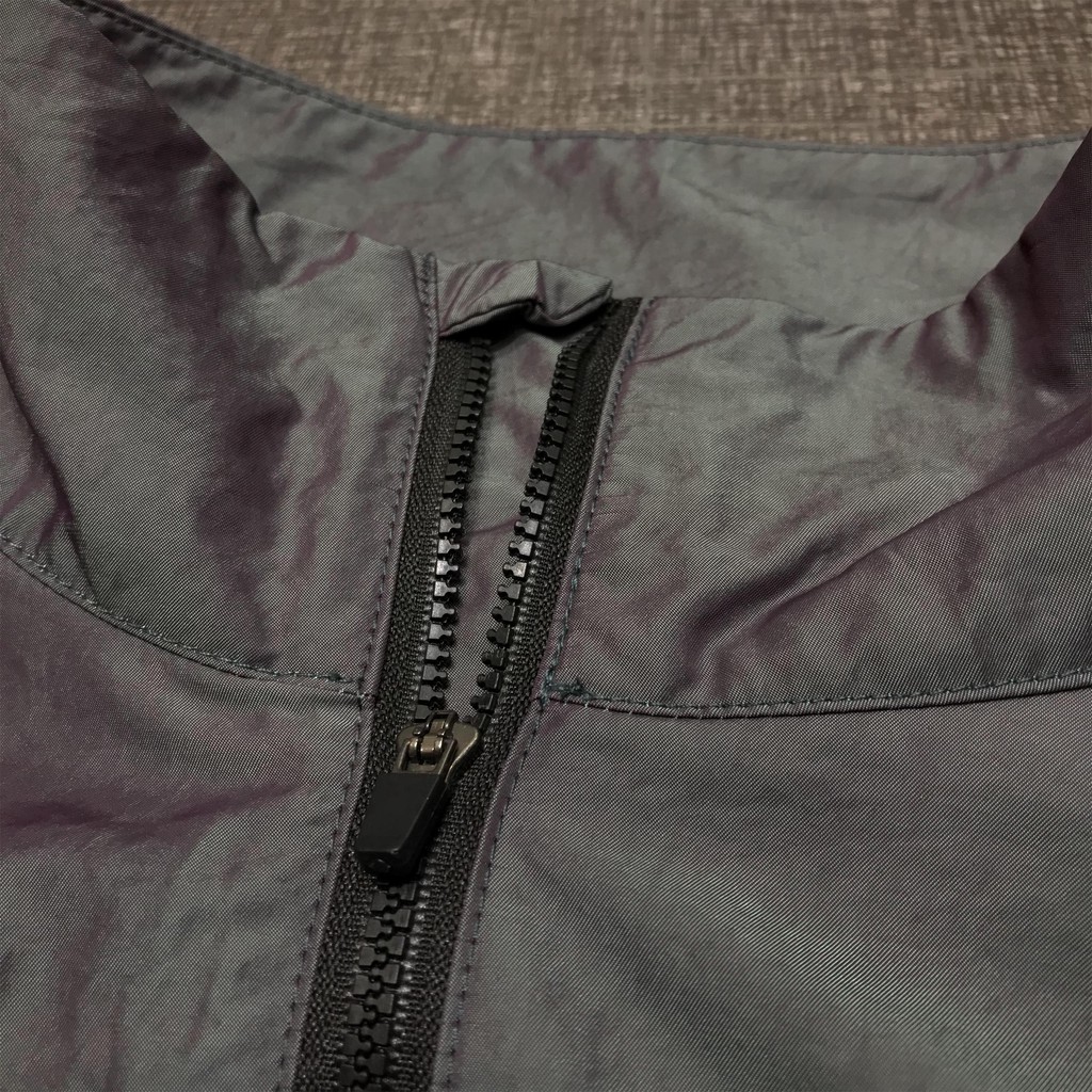 Áo khoác FEAR OF GOD ESSENTIALS bằng nylon ánh laser nhiều màu sắc phong cách đường phố