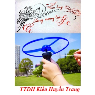 Đĩa bay ufo, đĩa bay chong chóng dứt tay có đèn led bay cực cao mới lạ và vui nhộn cho bé