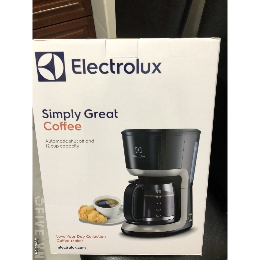 Máy pha cà phê Electrolux ECM3505 - Hàng Chính Hãng, BH 24 tháng