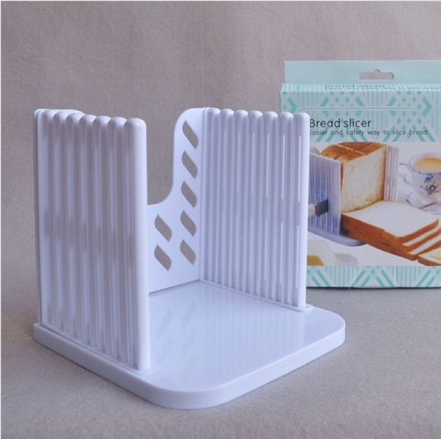 Dụng cụ cắt bánh mỳ sandwich (MS 148)