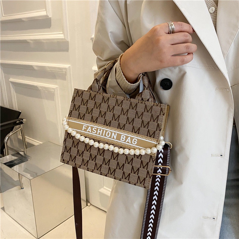 Túi Tote Đeo Vai Sức Chứa Lớn Mẫu Mới 2021 Phong Cách Cổ Điển Thời Trang Thu Đông Cho Nữ