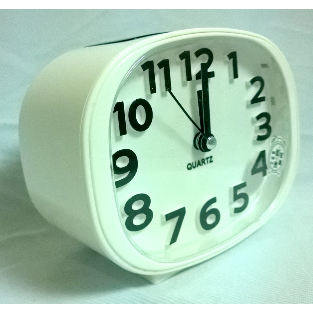 Đồng hồ để bàn Standard Clock