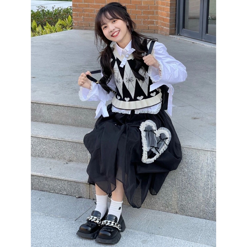 Three-piece suit/one-piece western style sweet rhombic knitted vest bow shirt skirt spring and autumn suit women's vqqh