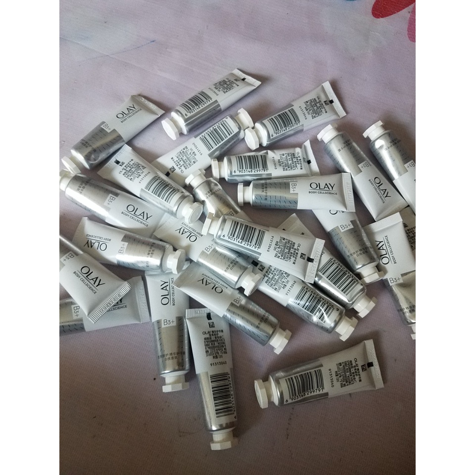 Kem dưỡng da tay Olay Niacinamide 10ml