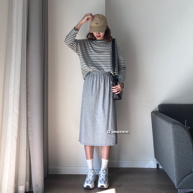 [Mã WASKT304 giảm 15% tối đa 30K đơn 99K] Chân váy trơn xẻ sau | BigBuy360 - bigbuy360.vn