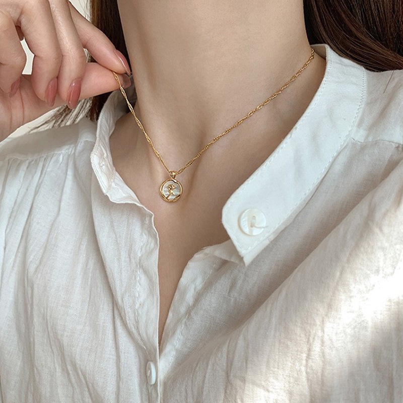 Vòng cổ Mặt Thẻ Tròn Khắc Hình Hoa Hồng Thời Trang